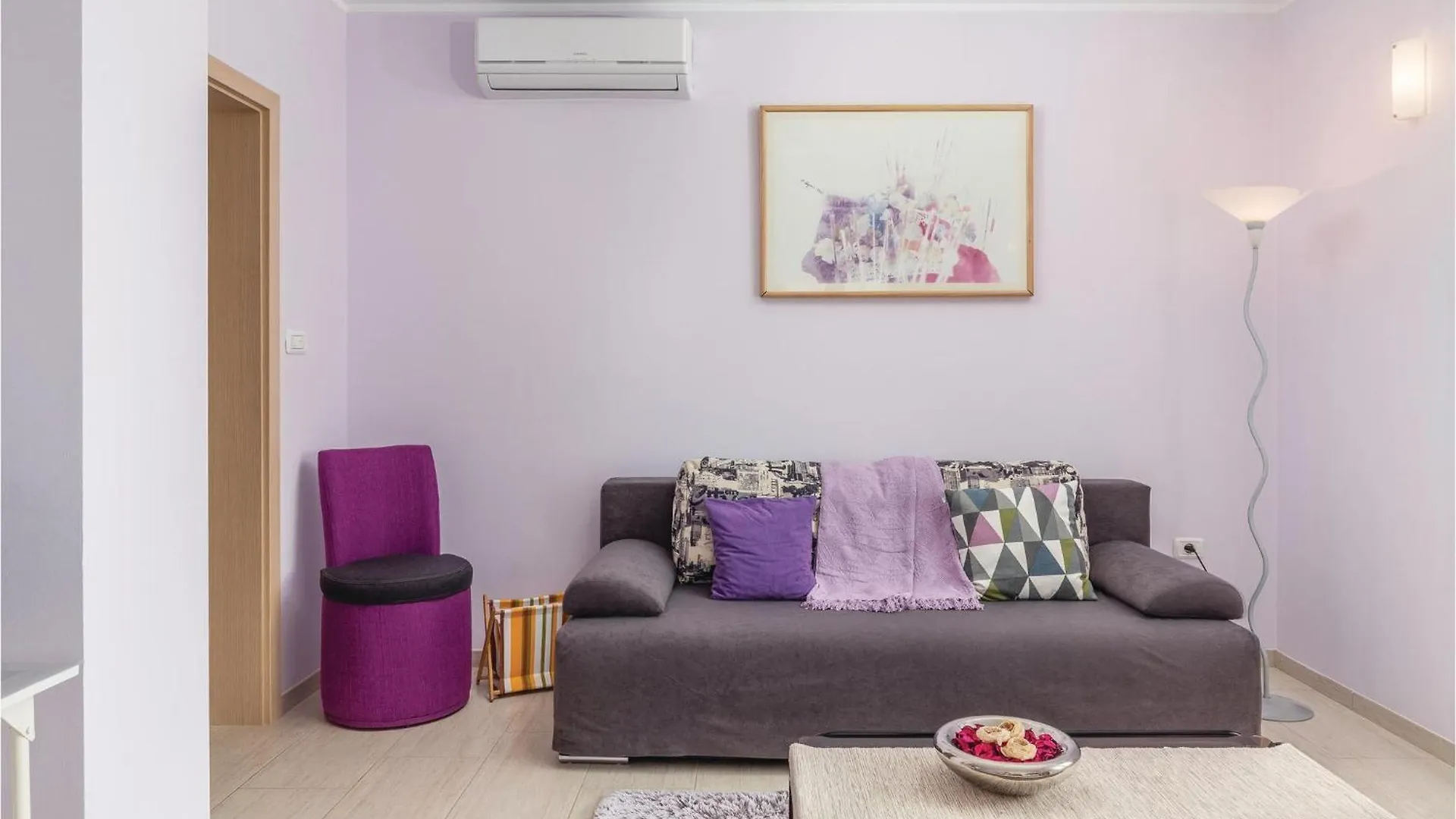 Awesome Home In Peruski With Wifi